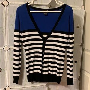 Say what? Long sleeve cardigan